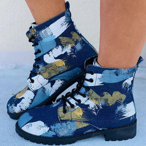 Women graffiti chunky low heel short lace up boots