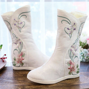 Women winter fashion embroidered flower faux fur mid calf boots