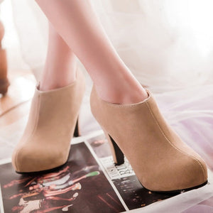 Women short round toe side zipper chunky heel platform boots