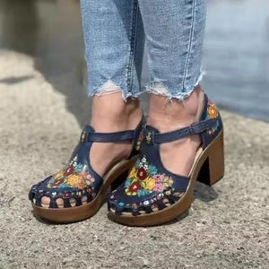 Women flower round toe hollow ankle strap chunky heel sandals