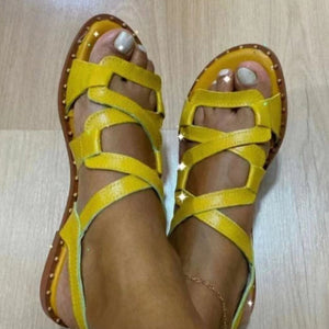 Women crisscross strap hollow peep toe slip on beach flat sandals