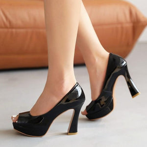 Women solid color peep toe slip on chunky heels