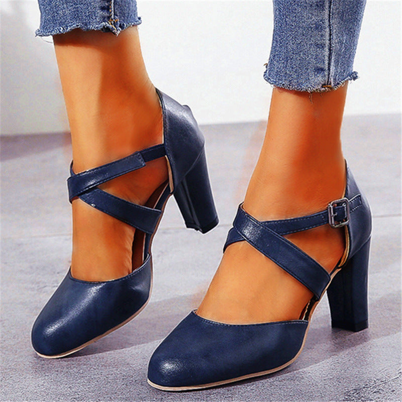 Women closed toe crisscross buckle strap chunky heels