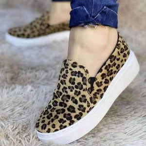 Women flat thick sole round toe canvas slip on sneaker