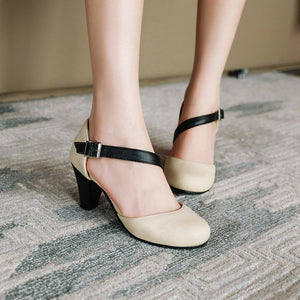 Women chunky heel buckle strap side hollow closed toe sandals