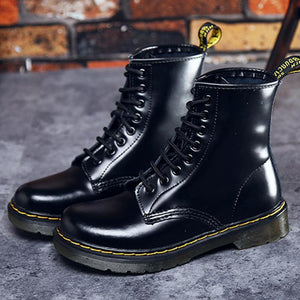 Women Flat Heel  Black Combat Boots Round Toe Flatform Lace Up Women's Motorcycle Boots