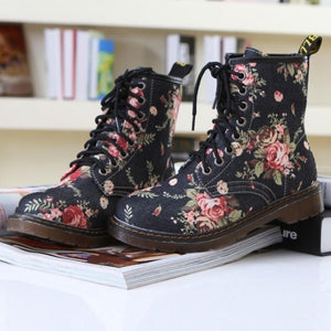 Women Retro Cowboy Floral Printing Flat Heel Platform Lace Up Ankle Boots
