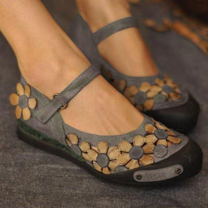 Women's vintage floral print closed toe ankle strap sandals