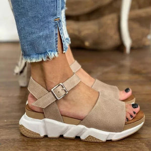Women peep toe buckle strap sporty sandals chunky sandals
