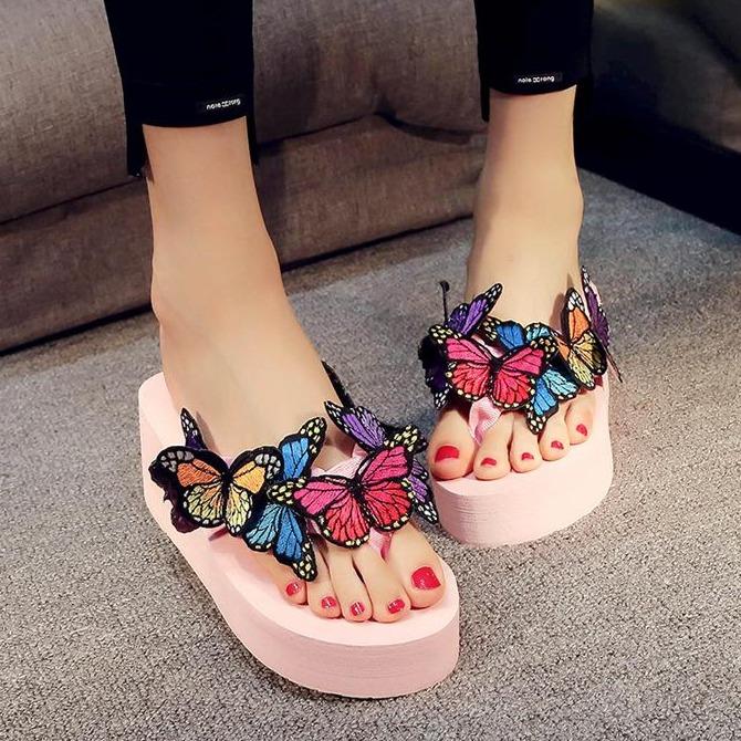 Women's cute butterfly clip toe slides