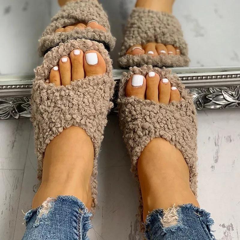 Women winter warm plush criss slippers indoor shoes