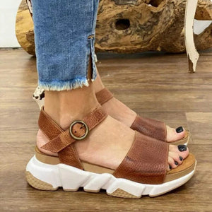 Women peep toe buckle strap sporty sandals chunky sandals