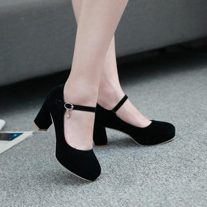 Women closed toe pendant buckle strap chunky heels