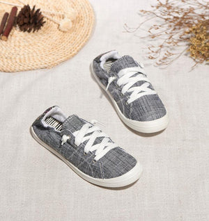 Comfortable flat lace up casual sneakers for women