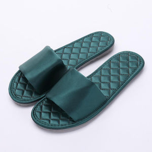 Lightweight Comfortable Slippers Non-slip Indoor Slippers - GetComfyShoes