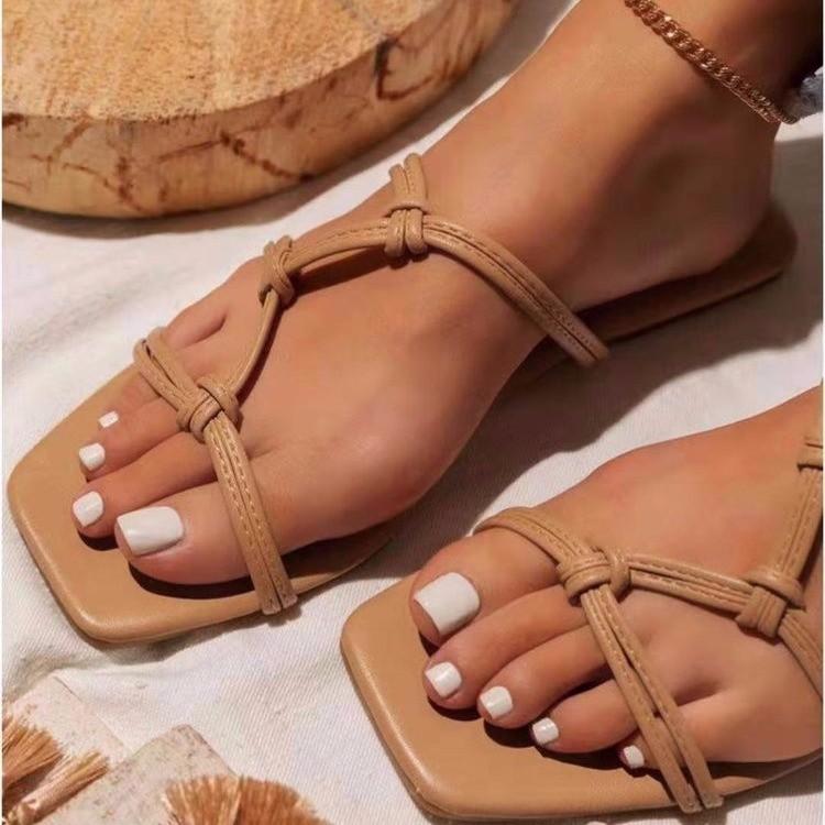 Women woven new fashion 
summer beach flat slide sandals
