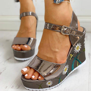 Women peep toe ankle strap flower printed platform wedge sandals
