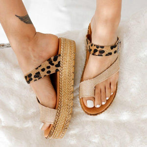 Women summer beach ring toe buckle strap clogs platform sandals