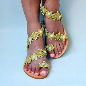 Women flower rhiestone ring toe slip on summer beach sandals