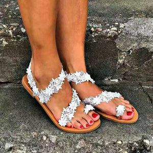 Women ring toe flower strappy slip on flat sandals