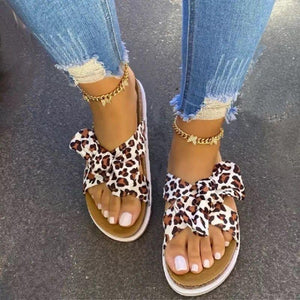Women summer beach thick sole criss cross strap slide bow sandals