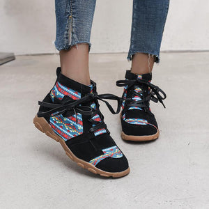 Women lace up pattern ankle short flat boots