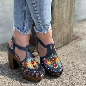 Women flower round toe hollow ankle strap chunky heel sandals