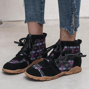 Women lace up pattern ankle short flat boots