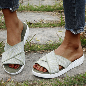 Women summer breathable criss cross strap slide comfy sandals