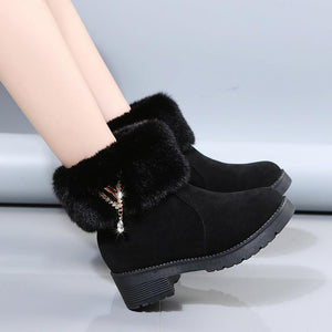 Women chunky heel rhinestone pendant faux fur short snow boots