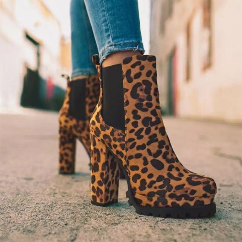 Women short slip on platform chunky high heel boots