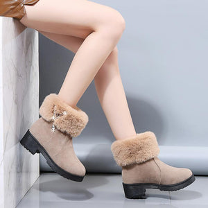 Women chunky heel rhinestone pendant faux fur short snow boots