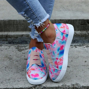 Women color block flat heel round toe slip on sneaker