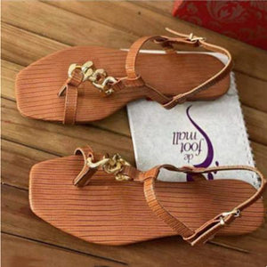 Women square toe chain d¨¦cor ankle strap flat sandals