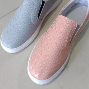 Women plaid solid color thick sole flat slip on sneaker