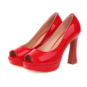 Women solid color peep toe slip on chunky heels