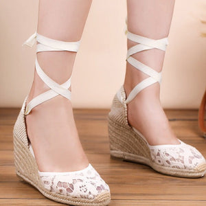Women lace flower closed toe hollow wedge strappy sandals