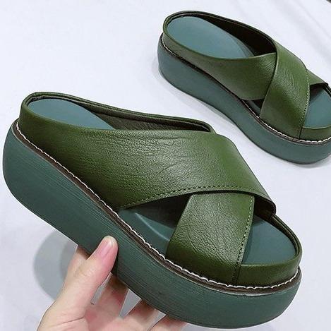 Women vintage criss cross strap chunky platform slide sandals