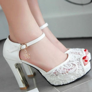 Women lace flower peep toe side hollow buckle strap chunky heels